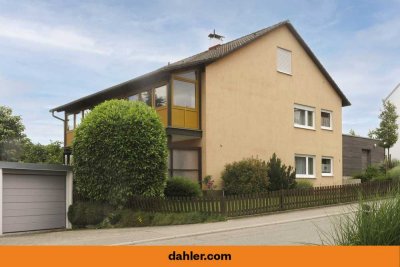 Gepflegtes Zweifamilienhaus in idyllischer Waldrandlage