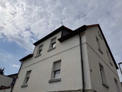 Einfamilienhaus mit 6 Zimmern und ELW in separatem Anbau in Alzey