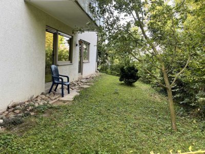 3-Zimmer-Souterrain-Wohnung mit Garten und Küche