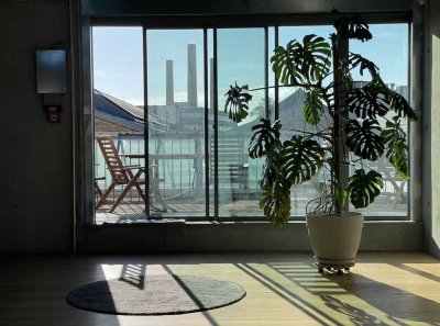 Möbliertes 212 m² Designer-Loft in den Spreehallen | Terrasse | Stellplatz