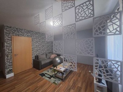 Stilvolle, gepflegte 2-Raum-Souterrain-Wohnung in OG nur an Single zu vermieten