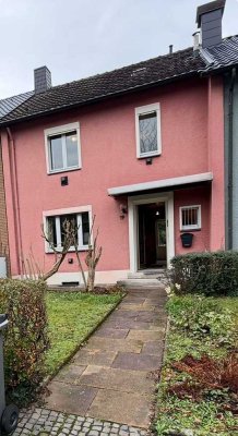 Einfamilienhaus/Mehrgenerationenhaus mit viel Potenzial in bester Lage Hiltrops