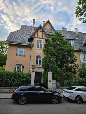 Gemütliche 1,5-Zimmer Altbauwohnung in 1130 Wien | U4 Bestlage