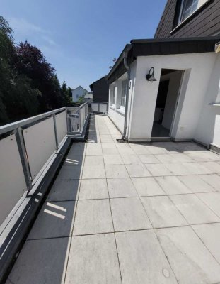 Gemütliche 3,5-Zimmer Wohnung großer Balkon in Dortmund-Berghofen, Nähe Phönixsee