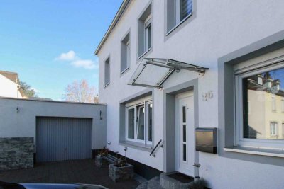 Sofort wohlfühlen: modernisiertes 5-Zi.-EFH mit Garage und 2 Freistellplätzen in Trier-Pfalzel