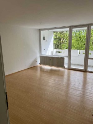 Renovierte 3 Zimmer Wohnung mit Balkon in Hochdahl