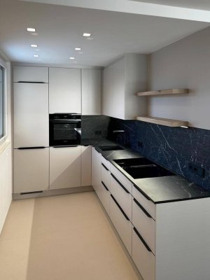 Abgabe direkt vom Eigentümer! Provisionsfrei! Luxuriös voll sanierte 2-Zimmer-Wohnung in Wien 19 · Neustift am Walde · 50 m²