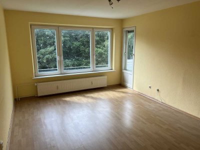 3Zi Wohnung Balkon, EBK, Keller +++ Hamburg Hummelsbüttel