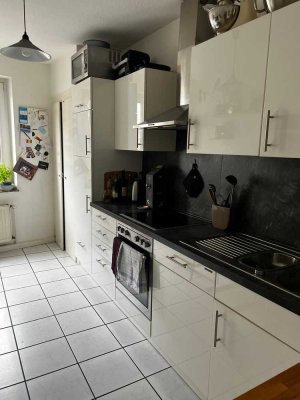 Helle 4-Zimmer Wohnung mit EBK in Aachen Innenstadt