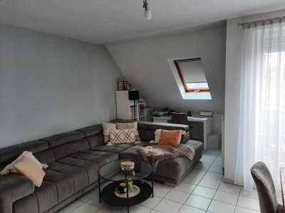moderne 2 ZW Maisonette in Ffm-Harheim mit Tiefgaragenplatz