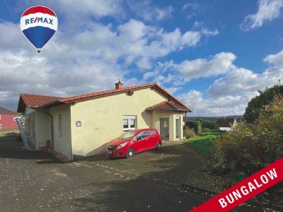 Bungalow eingebettet im GRÜNEN...
Einfamilienhaus mit FLAIR