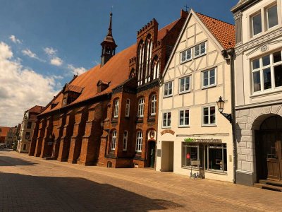 120qm renovierte Wohnung in Innenstadtlage mit 2 Gewerbeeinheiten