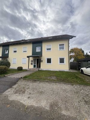 Attraktive 3-Zi.-Erdgeschosswohnung mit Terrasse und Garten