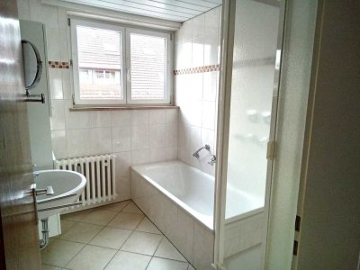 Schöne und gepflegte 3-Zimmer-Dachgeschosswohnung mit gehobener Innenausstattung in Bad Wörishofen