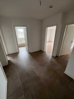 Moderne Elegante 3-Zimmer-Wohnung im 2. OG mit Balkon in Greifswald-Ladebow