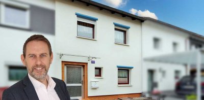 Modernisiertes Reihenhaus mit großem Carport im Gebiet Reutlingen - Römerschanze