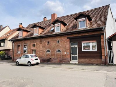 Zwei Häuser mit Baugrundstück in Münchweiler