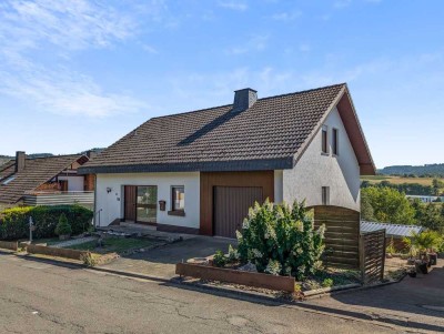 Panoramablick - Einfamilienhaus mit Einliegerwohnung und  flexiblem Raumkonzept