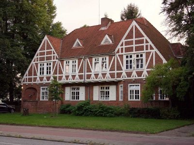 Geschmackvolle, vollständig renovierte 2-Raum-DG-Wohnung in Hamburg Farmsen-Berne