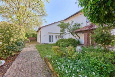 Freistehendes Traumhaus in Toplage – Seltene Gelegenheit für exklusives EFH auf großem Grundstück