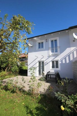 schöne Doppelhaushälfte nach WEG Aufteilung in zentraler jedoch ruhiger Siedlungslage - 724