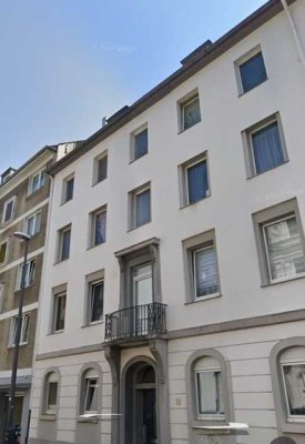 Frisch sanierte 2-Zimemr Wohnung mit Balkon!