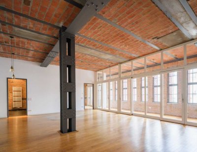 Wohnen im Umformwerk 1928 – Seltenes Denkmal-Loft von Hans Heinrich Müller