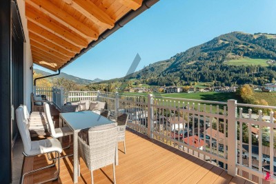 Touristisch Nutzbar: Hochwertiges Zweifamilienhaus in sonniger Aussichtslage