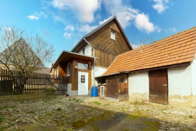 Bauernhaus auf idyllischen Grundstück als Sanierungsprojekt oder Neubau