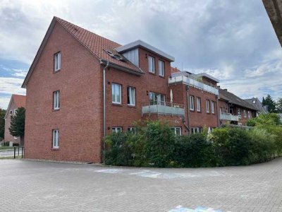 Geschmackvolle, gepflegte 3-Zimmer-Dachgeschosswohnung mit geh. Innenausstattung mit Balkon und EBK