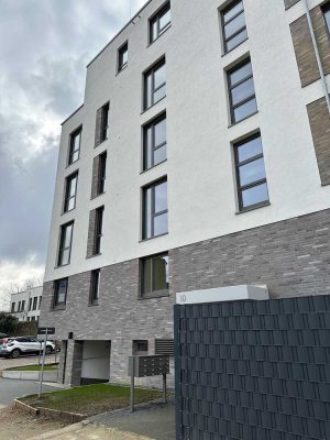 Stilvolle 2-Raum-Terrassenwohnung mit lux. Ausstattung, Garten & Tiefgaragenstellplatz