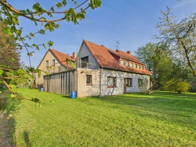 Das doppelte Lottchen in Ahlden:
Zwei Häuser mit drei Wohneinheiten