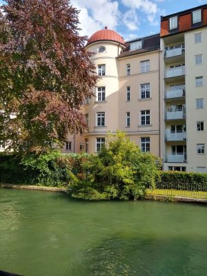 4 Zimmer Altbau-Juwel am Eisbach nahe Englischem Garten und Isar, Lehel