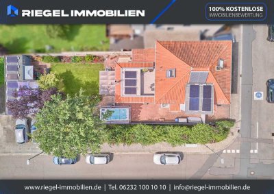 Sie hier? Wir auch! Einzigartiges Wohnerlebnis mit Smart Home, Gartenidylle & exklusivem Swimspa