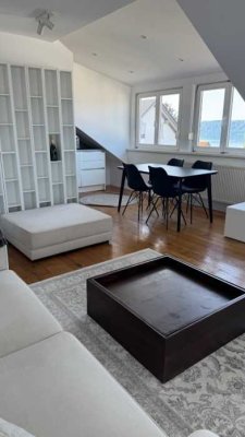 Geschmackvolle 2,5-Zimmer Wohnung mit gehobener Innenausstattung & atemberaubendem Seeblick