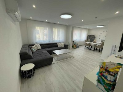 Geschmackvolle 6-Zimmer-Wohnung(3x Schlafzimmer) mit Balkon und Einbauküche in Ludwigshafen am Rhein