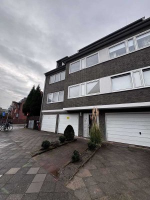 Charmante 3-Zimmer-Wohnung mit Balkon und Garage in Düsseldorf