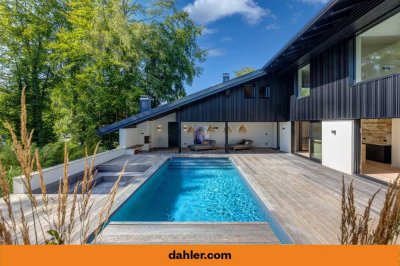 Einzigartiges Wohnambiente mit traumhafter Villa und Außenpool