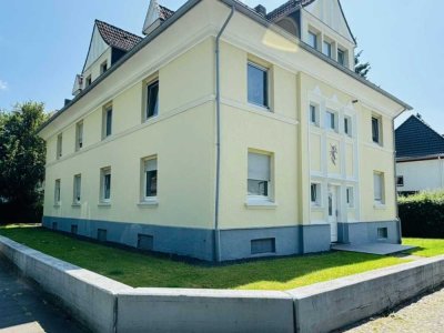 Charmante 2,5-Zimmer-Dachgeschosswohnung mit Balkon