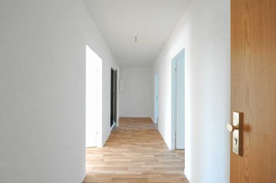 schick sanierte und helle 3 Zimmer mit Balkon ab 15.11.25