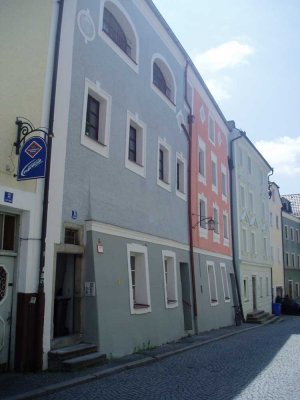Passau-Innstadt: 3-Zimmer-Wohnung ideal für Studenten-WG mit zwei Bädern