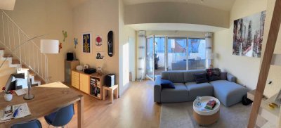 Wunderschöne helle Dachgeschosswohnung mit Galerie und Balkon in Bad Soden im Taunus
