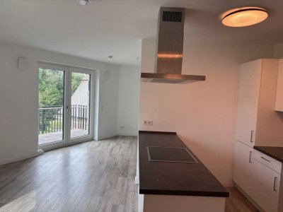Ansprechende, helle 3-Zimmer-Wohnung mit Balkon in guter Lage