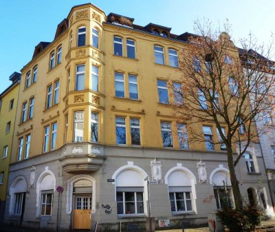 renovierte 4 Zimmer Altbauwohnung mit 106qm Grundfläche Mülheim Schanzenviertel sehr gut WG geeignet