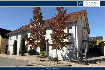 Wunderschöne Maisonnettewohnung mit Einbauküche, Balkon und  eigenem Eingang