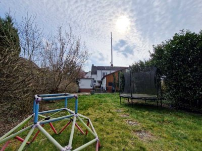 Charmante Doppelhaushälfte mit großem Garten in Top Lage von Dieburg