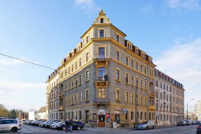 Johannstadt: Lift + 2 kleine Balkone + EBK