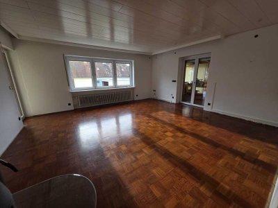 Top renovierte EG-Wohnung (120 m²) mit Garten, Wintergarten & Terrasse – Gessertshausen bei Augsburg