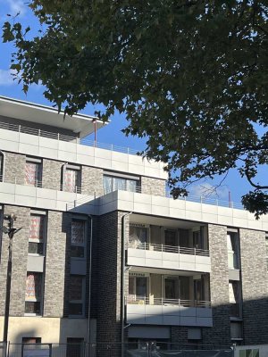 4 Zimmer-Behinderten-Wohnung NEUBAU mit Stellplatz in der Südstadt!