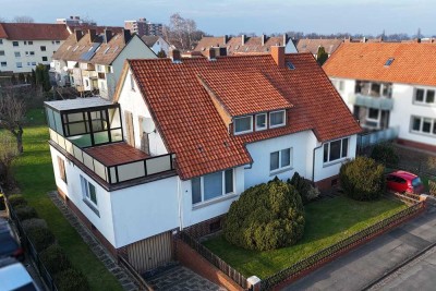 Zeitfamilienhaus mit Einliegerwohnung auf Erbpachtgrundstück